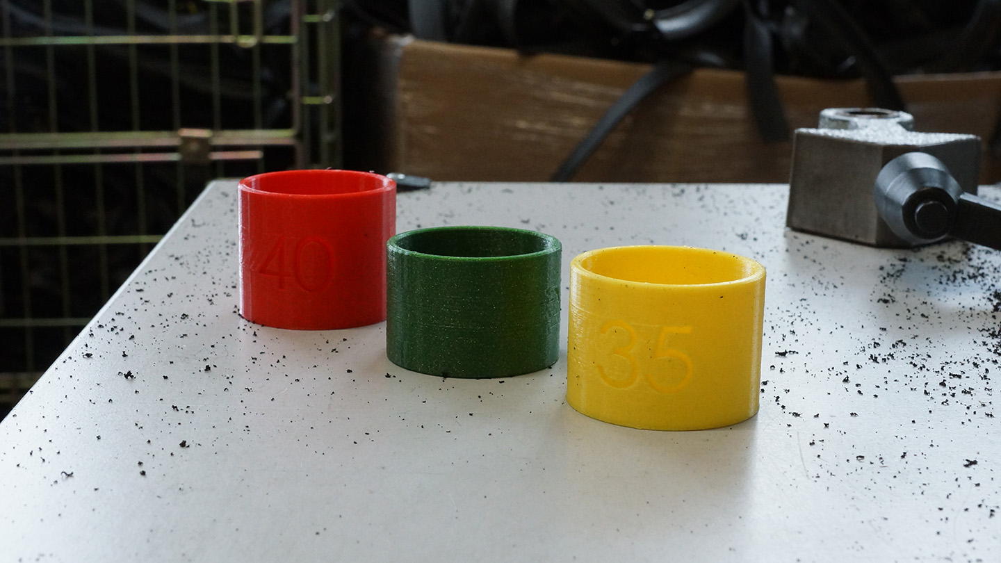 Entretoises de découpe à code couleur imprimées en 3D pour La Vie est Belt