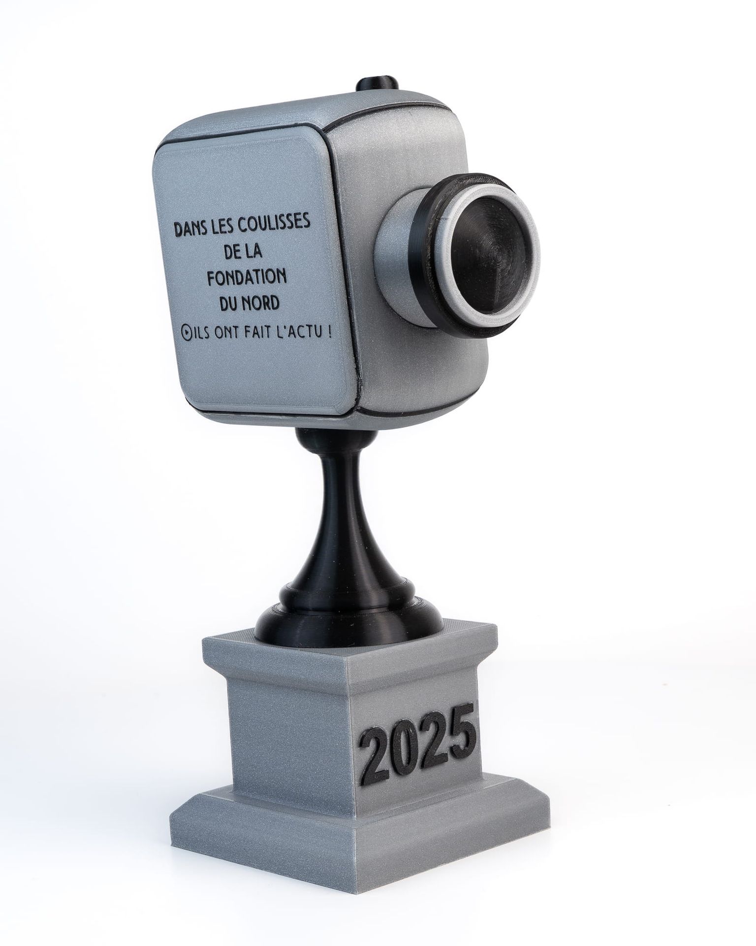 Trophée en forme de caméra imprimé en 3D pour la Fondation du Nord