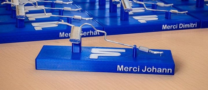 140 trophées ultra-personnalisés imprimés en 3D pour le secteur automobile